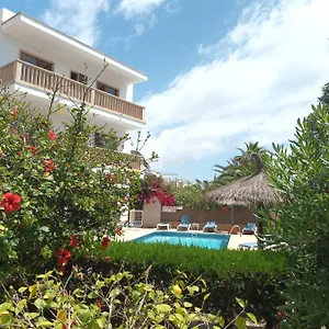  Apartamento Salas